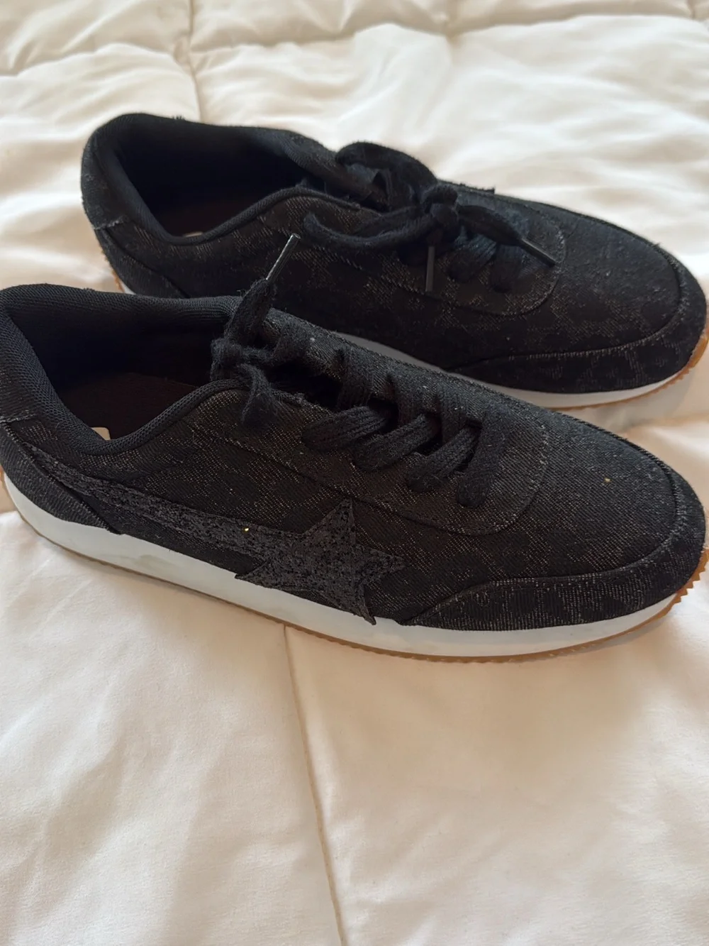 Black Star Accent Sneakers